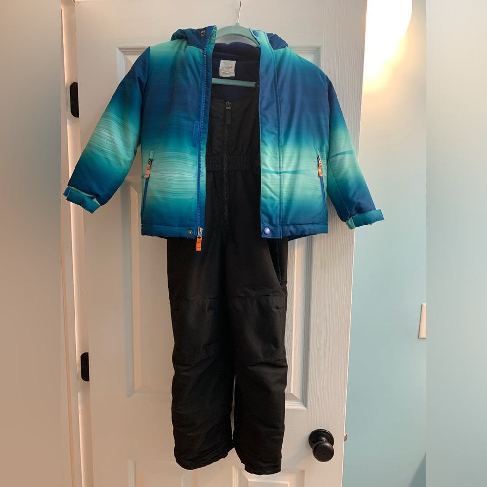 Boys Size 5T snow bib and jacket